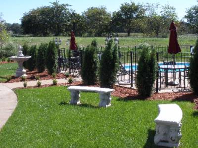 Holiday Inn Joplin - Outdoor Pool Area