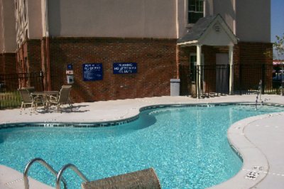 Microtel Inn & Suites - Outdorr Heat Pool