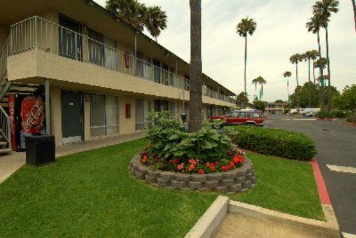 Vagabond Inn - 