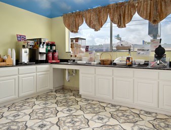Days Inn & Suties - 
