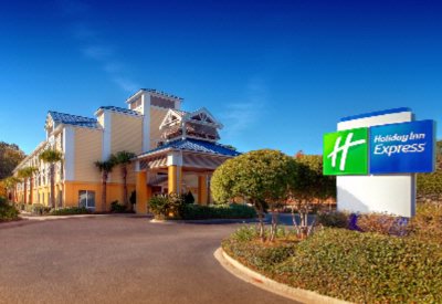Holiday Inn Express - 