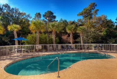 Holiday Inn Express - 