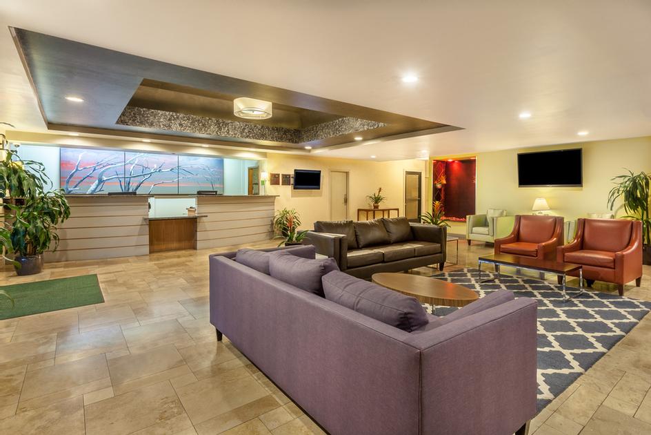 Holiday Inn Chico Conference Center - 