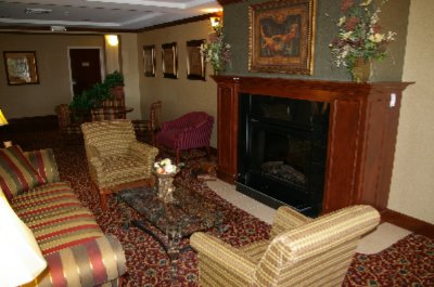 Holiday Inn Express - 