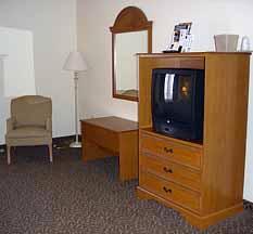 Comfort Suites - 