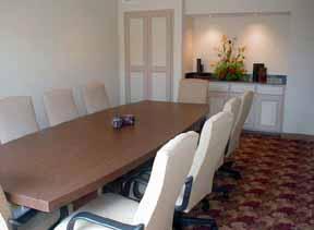 Comfort Suites - 