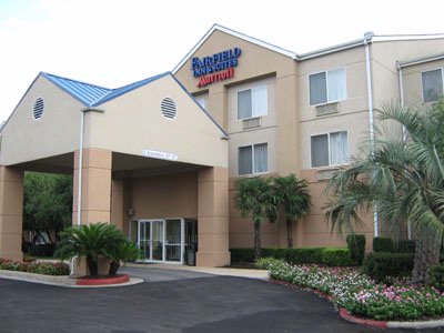 Exterior Beaumont Fairfield Inn