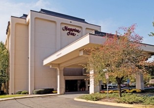 Hampton Inn Newark-airport