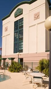 Wingate By Wyndham - Biloxi Exterior And Pool