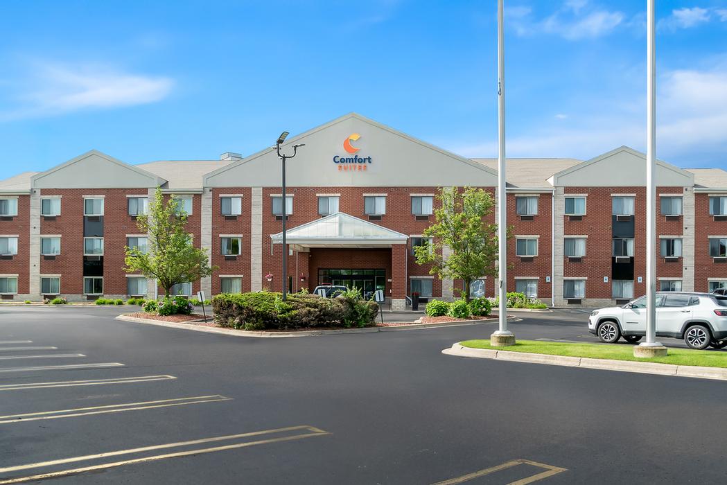 Gold Award Winning Hotel. Main Entrance