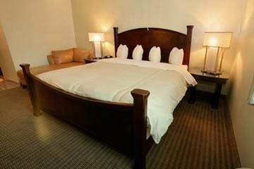 Marvins Garden Inn - 