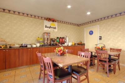 Days Inn Visalia - 