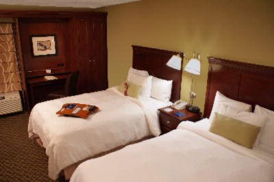 Hampton Inn Addison Galleria - Double Double