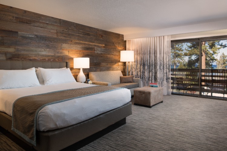 Lake View Room In The Event! Center