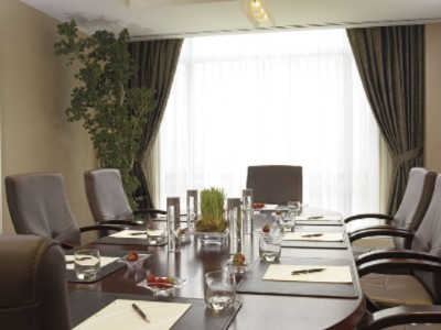 Professionally Appointed Board Rooms.