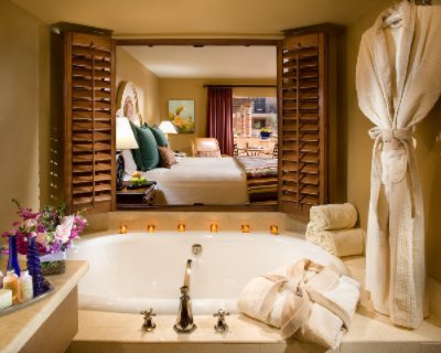The Royal Palms Resort & Spa - Montavista Guestroom