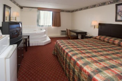 Best Western Inn of Henderson - Jacuzzi Suite