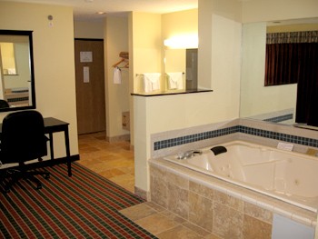 Best Western Canal Winchester Inn Columbus South E - Our Whirl Pool Room