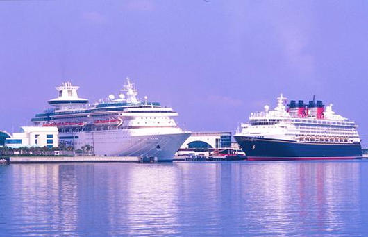 Hampton Inn Cocoa Beach - Enjoy A Dinner Crusie
