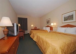 Sleeping Room With 2 Queen Beds