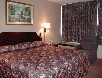 Knights Inn - 