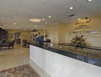 Howard Johnson Inn - Lobby