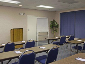 Howard Johnson Inn - 