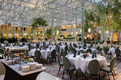 Hilton Houston North - Banquet Dinning In The Alfresco Area Of The Lobby