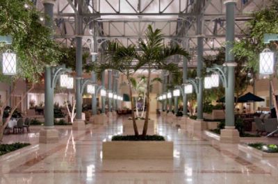 Hilton Houston North - Garden Atrium Lobby