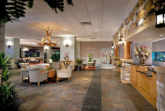 Radisson Hotel & Suites Austin - 