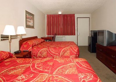 Econo Lodge Hillsboro - 
