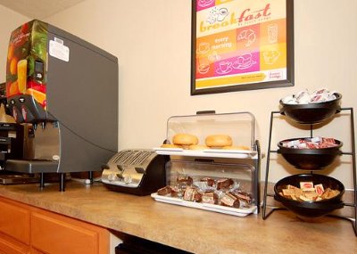 Econo Lodge Hillsboro - 