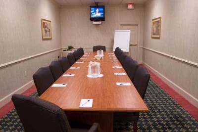 Chesapeake Meeting Room Holds Up To 50ppl