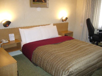 Standard Queen Room