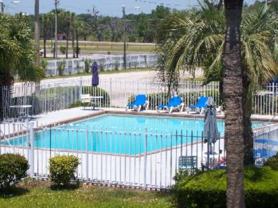 Wildwood Inn - Pool