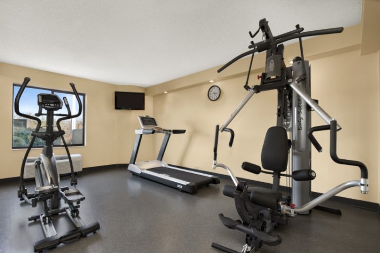 Ramada Marietta - Double Bed