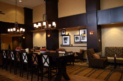 Casper Hampton Inn & Suites - Enjoy Visiting Around Our Specailly Designed Conversation Table