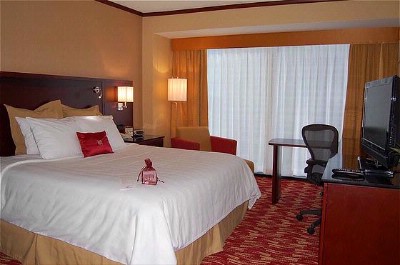 Crowne Plaza Toledo - Guest Room