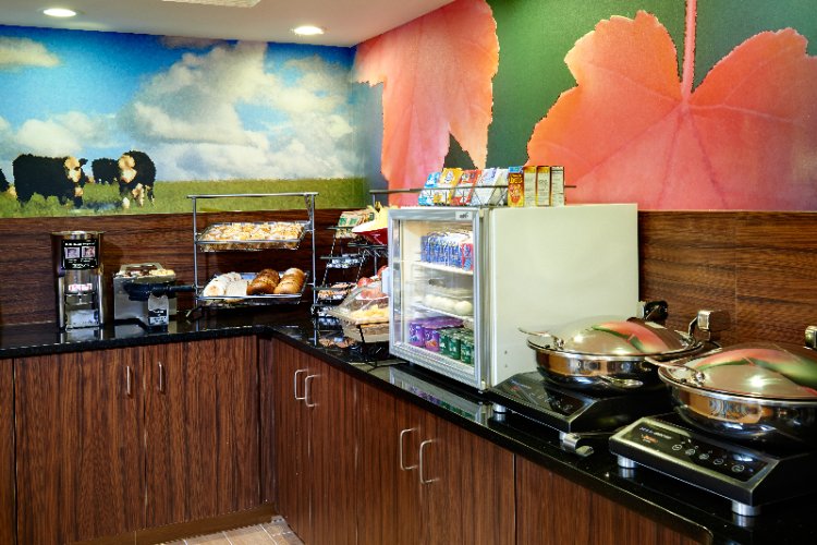 Executive King Room With Microwave And Refrigerator