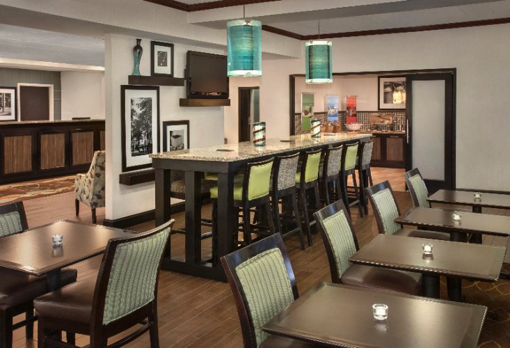 Hampton Inn South - Double/double Guest Room