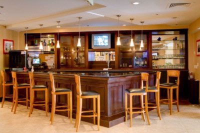 Radisson Austin North - Red Pepper Billiard Lounge
