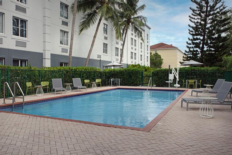 Baymont Inn & Suites Miami Airport West - 