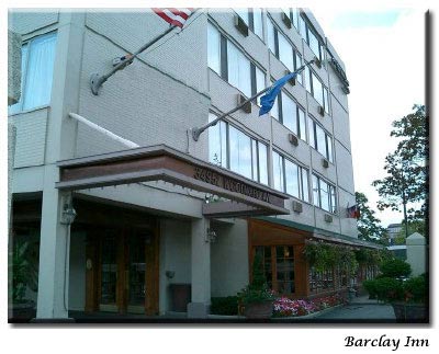 Barclay Inn - 