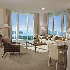 Sonesta Bayfront Hotel Coconut Grove - 