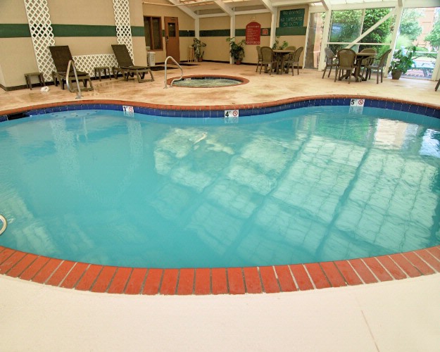 Comfort Suites I 240 E / Airport - Beautiful Spacious Lobby