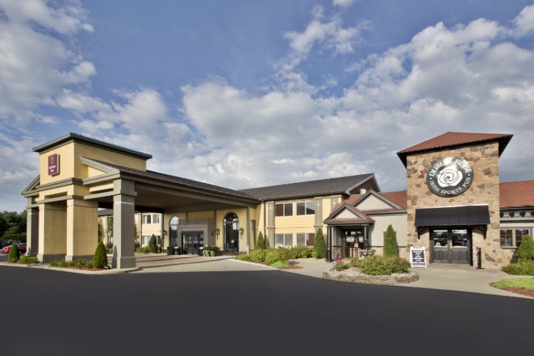 Ramada Providence / Seekonk