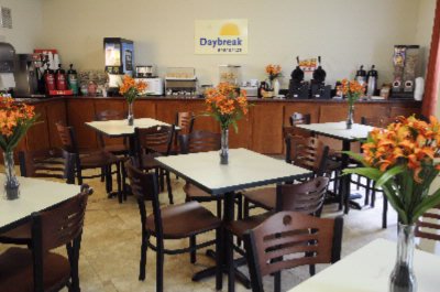 Days Inn Austin Crossroads - Complimentary Breakfast
