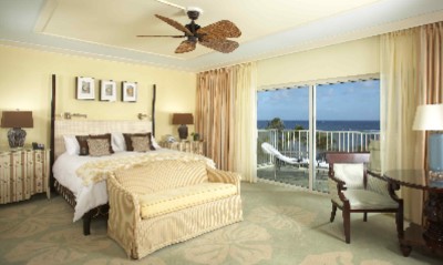 Newly Renovated Ocean Front Room With Lanai