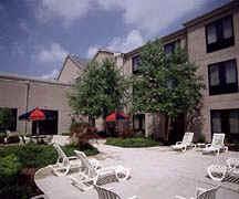 Holiday Inn Express - Outdoor Patio