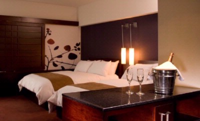 Hotel Ruby Foos - Standard Room With One Queen Size Bed